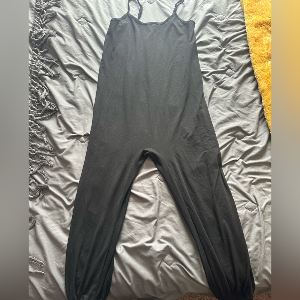 AMAZON Black Oversized Jumpsuit